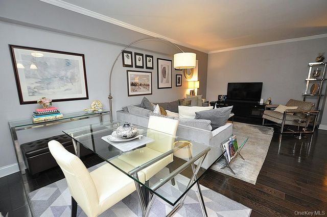 281 Garth Road A5L, Scarsdale, NY 10583