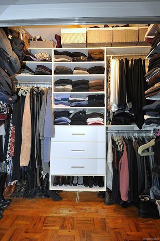 281 Garth Road A5L, Scarsdale, NY 10583