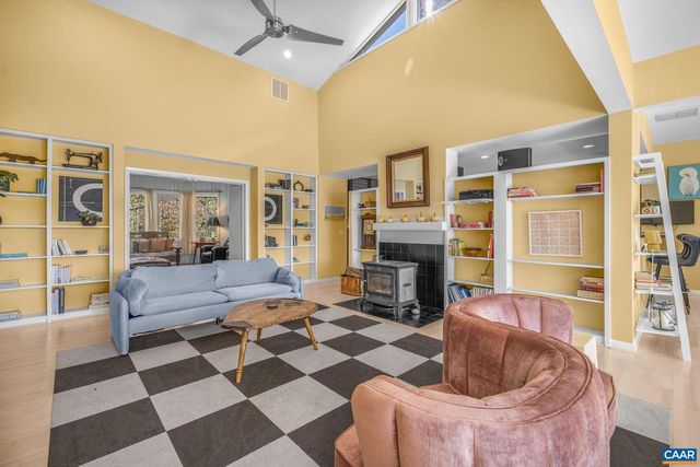5498 WYANT LN, Charlottesville, VA 22903