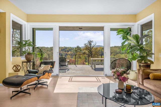 5498 WYANT LN, Charlottesville, VA 22903
