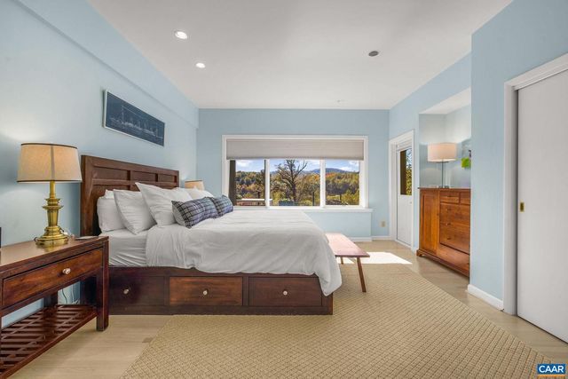 5498 WYANT LN, Charlottesville, VA 22903