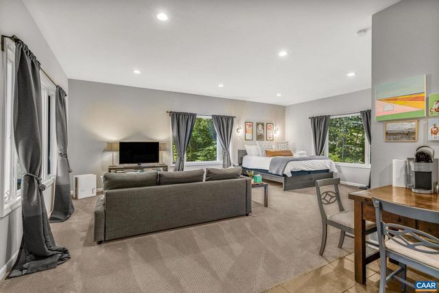 5498 WYANT LN, Charlottesville, VA 22903