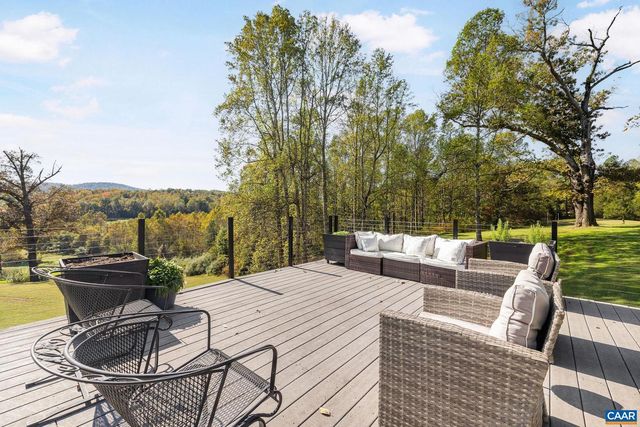 5498 WYANT LN, Charlottesville, VA 22903