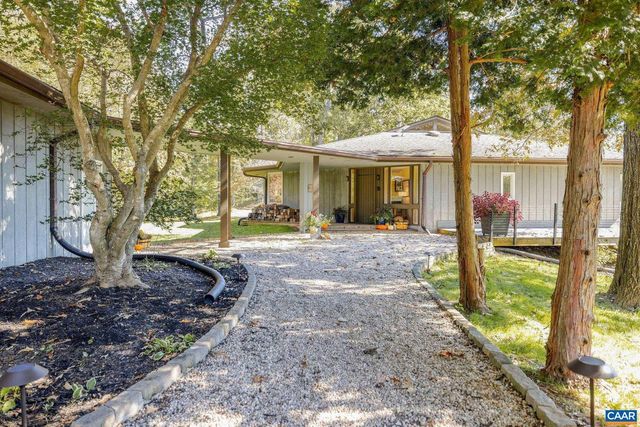 5498 WYANT LN, Charlottesville, VA 22903