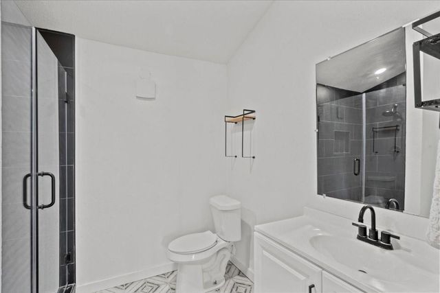 4501 E 38th Street, Dickinson, TX 77539