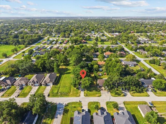 4501 E 38th Street, Dickinson, TX 77539