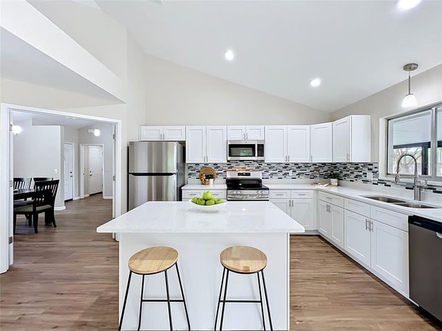 7672 TELFORD COURT, Orlando, FL 32818