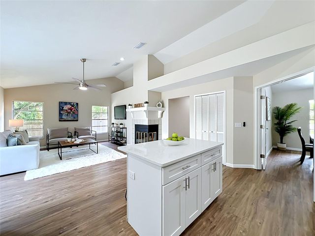 7672 TELFORD COURT, Orlando, FL 32818