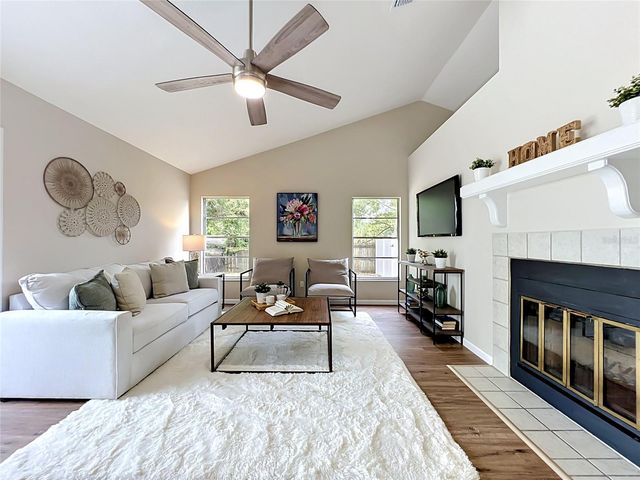 7672 TELFORD COURT, Orlando, FL 32818