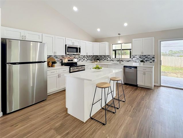 7672 TELFORD COURT, Orlando, FL 32818