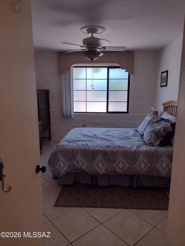 360 S Paseo Pena Apt B, Green Valley, AZ 85614