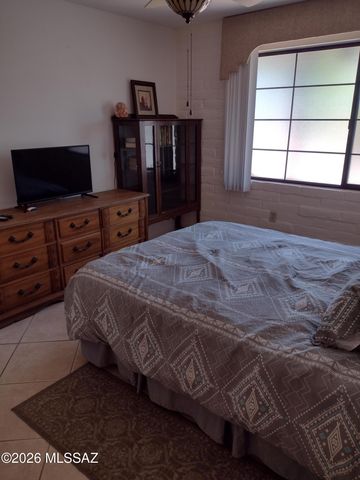 360 S Paseo Pena Apt B, Green Valley, AZ 85614