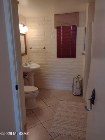 360 S Paseo Pena Apt B, Green Valley, AZ 85614