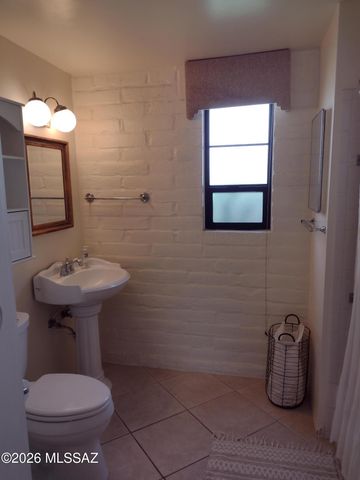 360 S Paseo Pena Apt B, Green Valley, AZ 85614