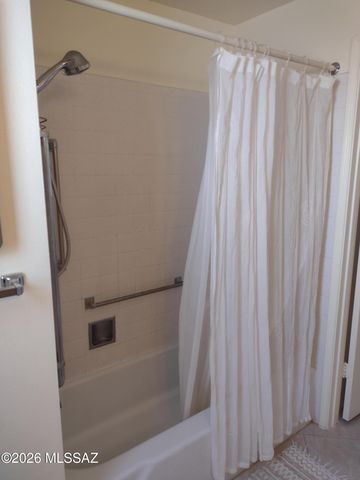 360 S Paseo Pena Apt B, Green Valley, AZ 85614