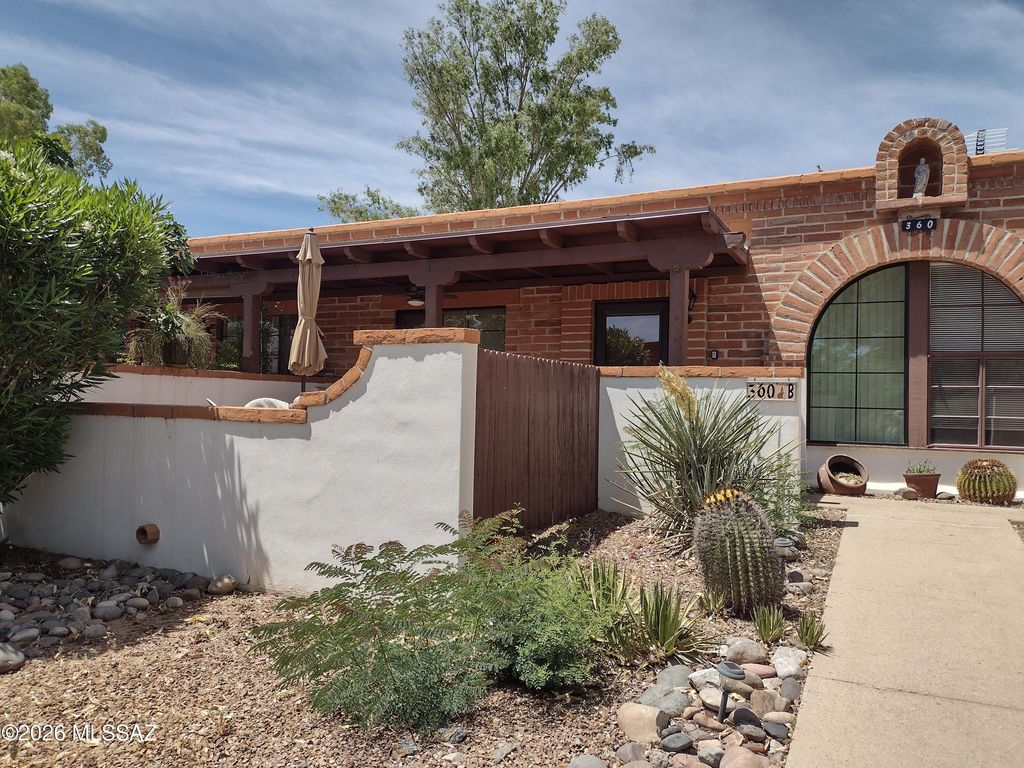 360 S Paseo Pena Apt B, Green Valley, AZ 85614