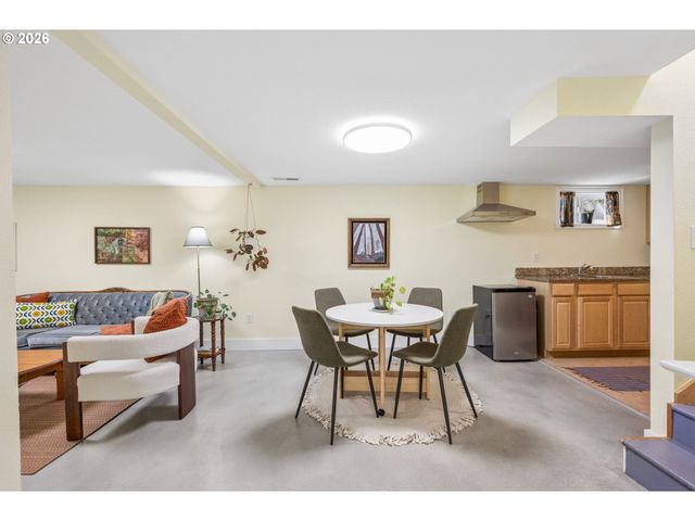 4304 Se 103RD Ave, Portland, OR 97266