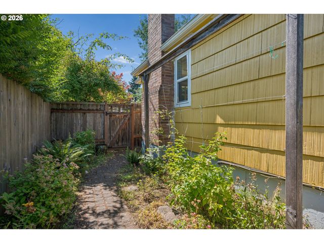 4304 Se 103RD Ave, Portland, OR 97266