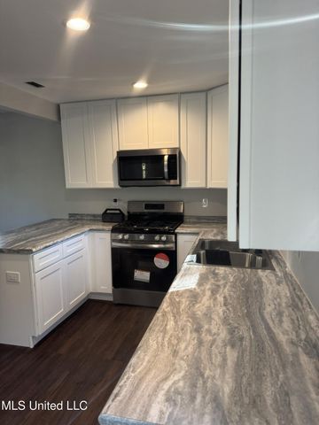 507 Dicks Street, Waveland, MS 39576