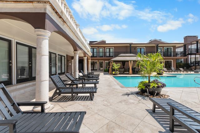 5928 Sandhurst Lane 127, Dallas, TX 75206