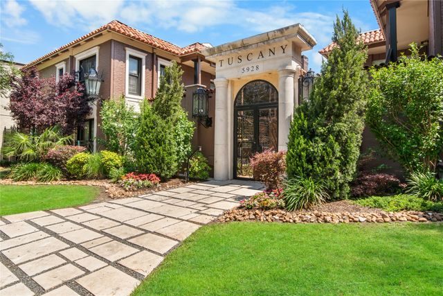 5928 Sandhurst Lane 127, Dallas, TX 75206