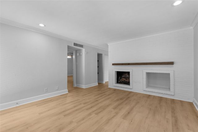 5928 Sandhurst Lane 127, Dallas, TX 75206