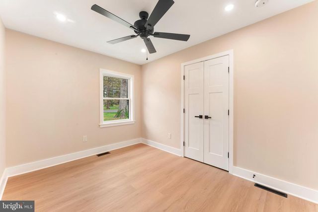 528 W MAPLE AVE, Langhorne, PA 19047