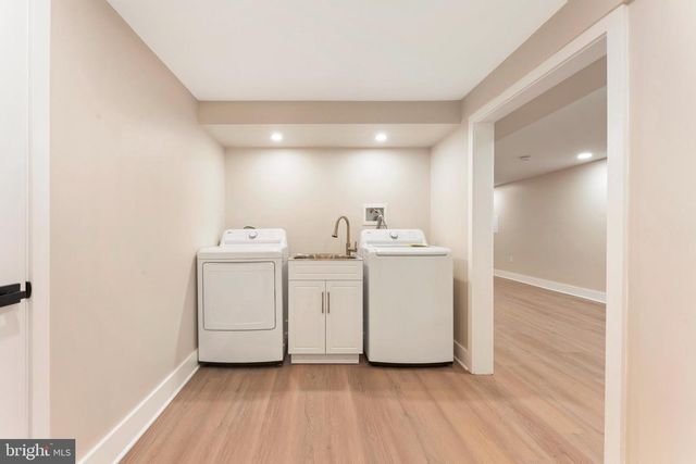 528 W MAPLE AVE, Langhorne, PA 19047