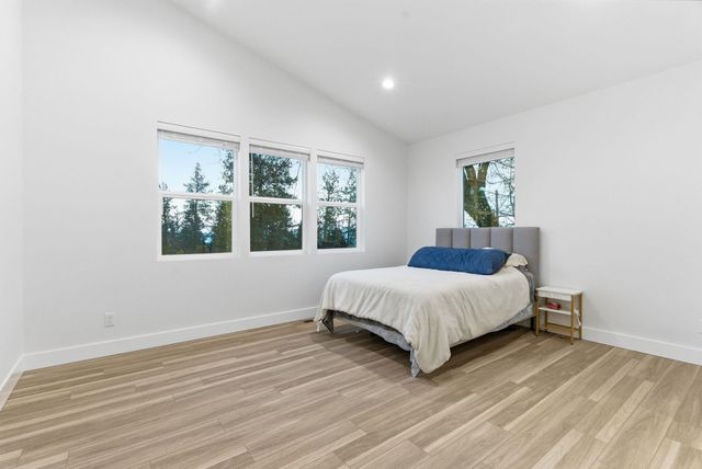 1712 W Toni Rae Dr, Spokane, WA 99218