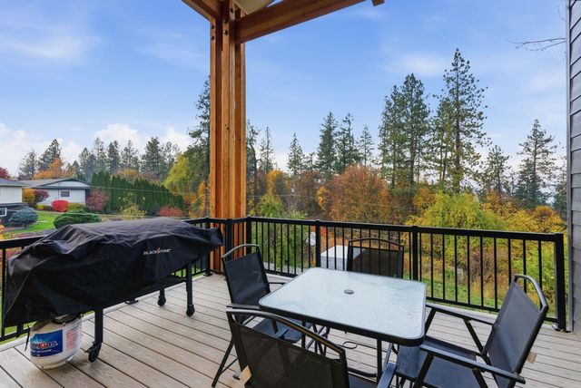 1712 W Toni Rae Dr, Spokane, WA 99218