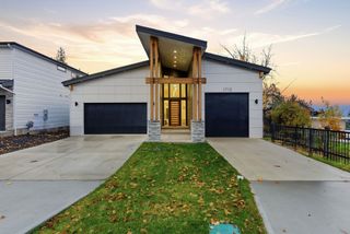 1712 W Toni Rae Dr, Spokane, WA 99218