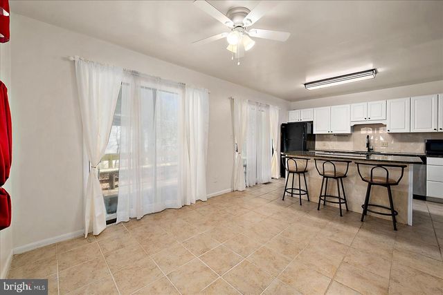 1 SEAFARER LN, Ocean Pines, MD 21811