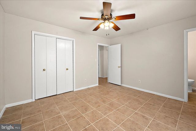 1 SEAFARER LN, Ocean Pines, MD 21811