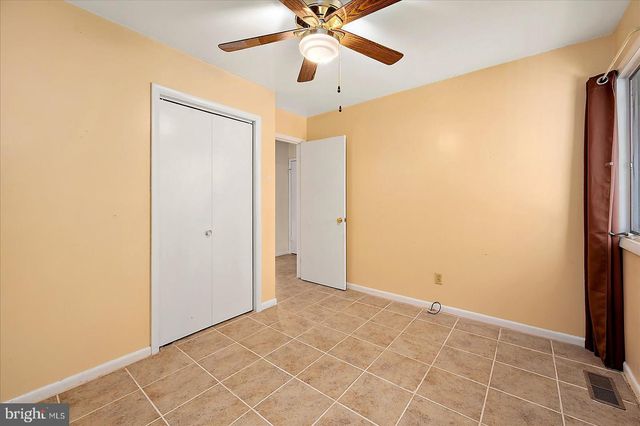 1 SEAFARER LN, Ocean Pines, MD 21811