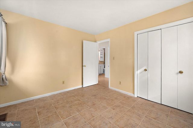 1 SEAFARER LN, Ocean Pines, MD 21811