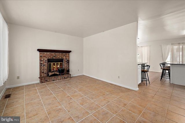 1 SEAFARER LN, Ocean Pines, MD 21811