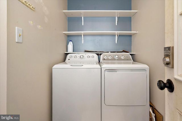 1 SEAFARER LN, Ocean Pines, MD 21811