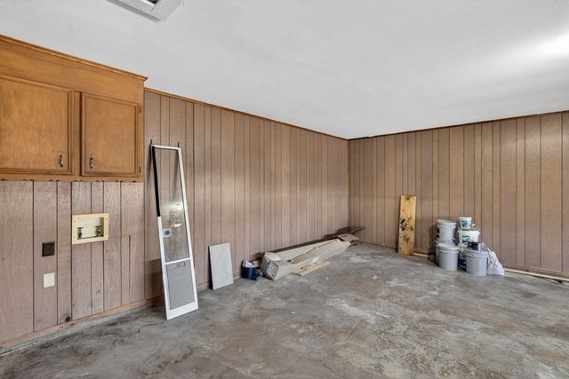 102 E Bayside Drive, Mabank, TX 75156