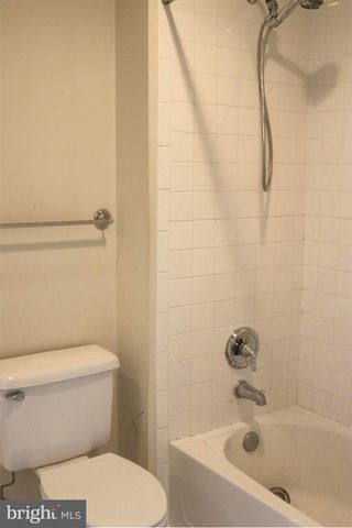 1601 LEEDS CASTLE DR, Vienna, VA 22182