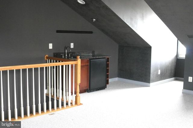 1601 LEEDS CASTLE DR, Vienna, VA 22182