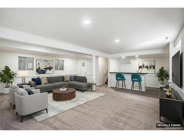 6075 Castlewood Ln, Colorado Springs, CO 80918