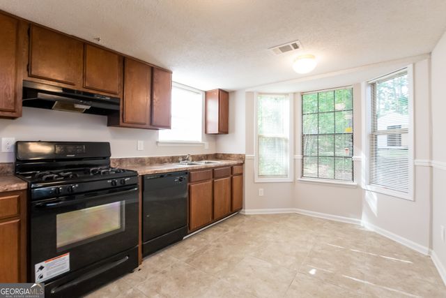 979 Brandon Hill Way, Jonesboro, GA 30238