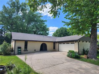 3055 Loxley Avenue, Fayetteville, AR 72703