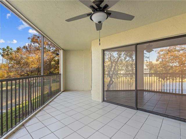 7547 Fairfax Dr 210, Tamarac, FL 33321