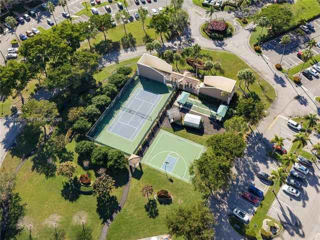 7547 Fairfax Dr 210, Tamarac, FL 33321