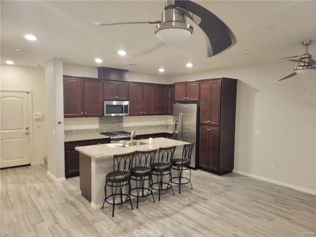 40419 Calle Real, Murrieta, CA 92563