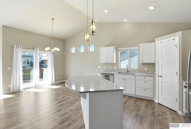14318 S 20th Street, Bellevue, NE 68123