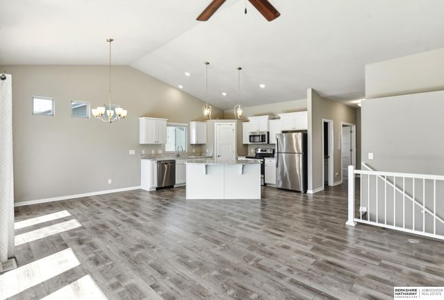 14318 S 20th Street, Bellevue, NE 68123