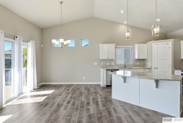 14318 S 20th Street, Bellevue, NE 68123