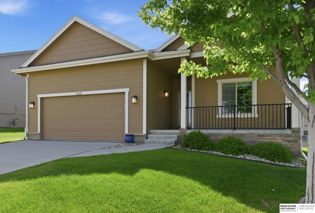 14318 S 20th Street, Bellevue, NE 68123